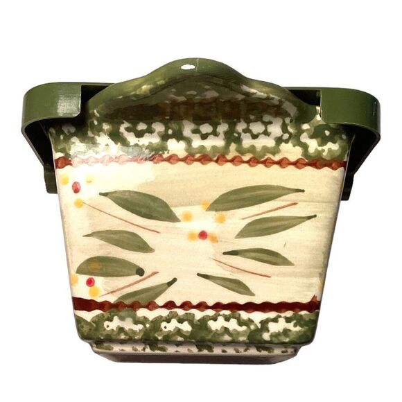 Temptations Old World Green 10 oz Ramekins Set of 2 with Lids 3 3/4" - Picture 6 of 9